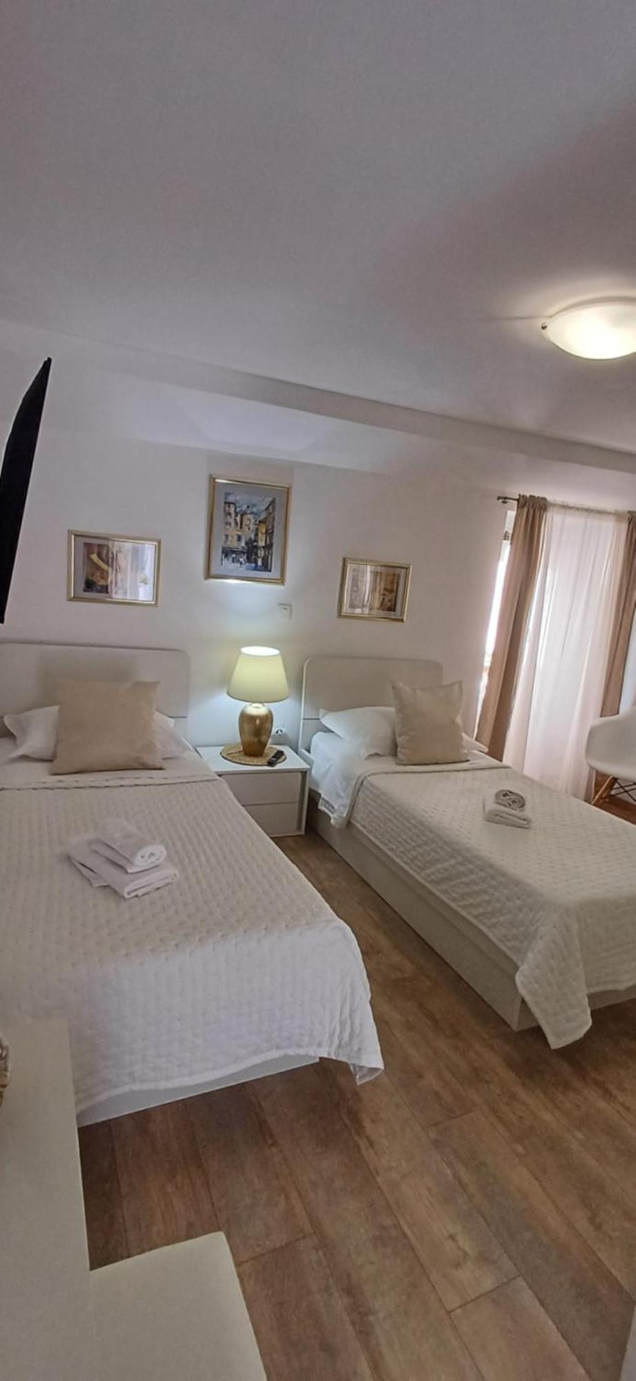 Private Apartments In Diocletians Palace Сплит Екстериор снимка