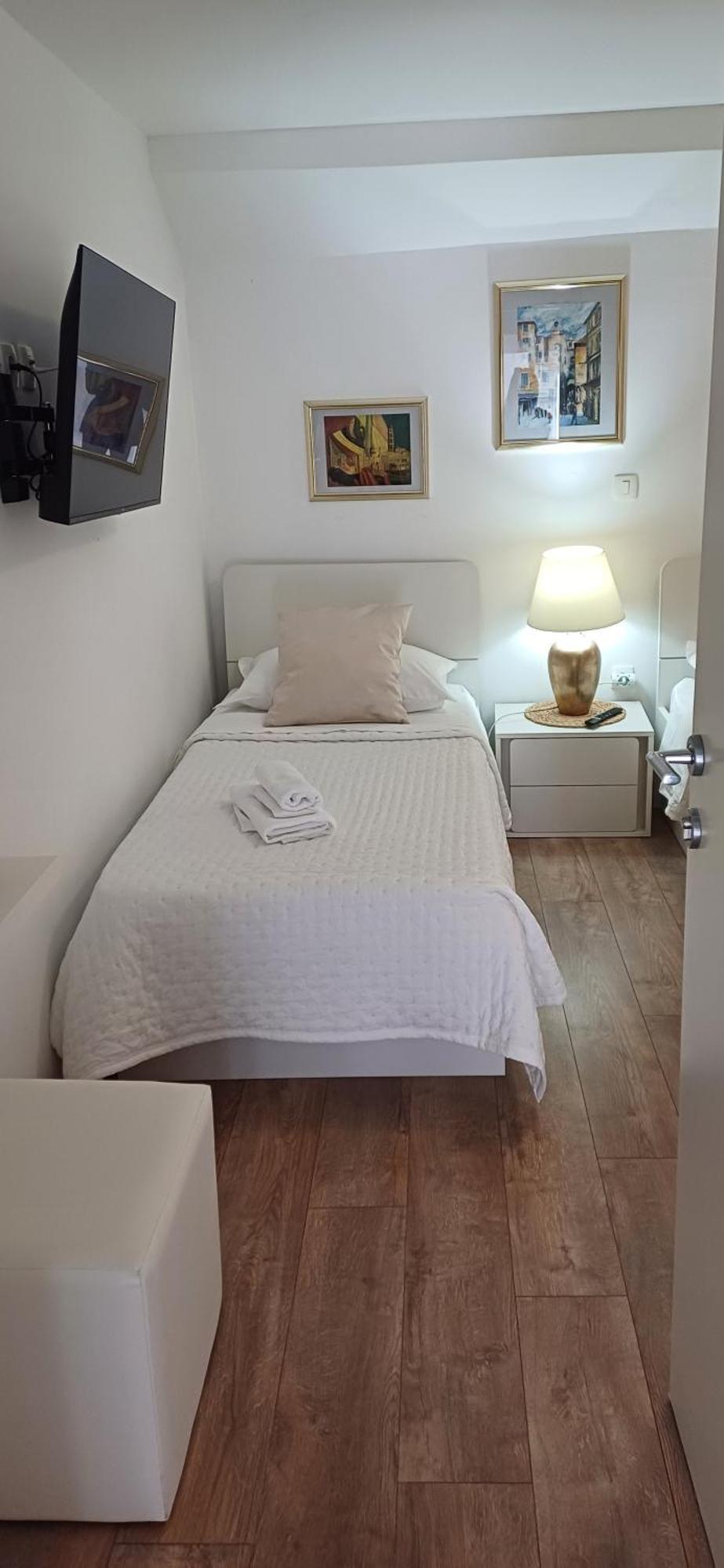 Private Apartments In Diocletians Palace Сплит Екстериор снимка