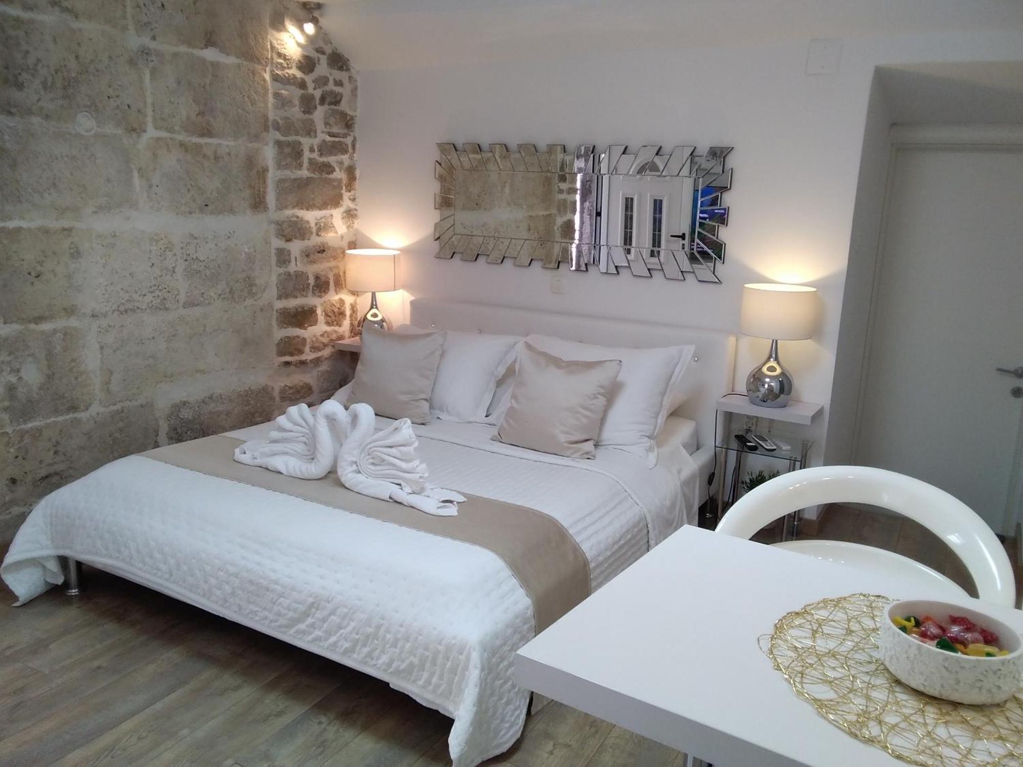 Private Apartments In Diocletians Palace Сплит Екстериор снимка